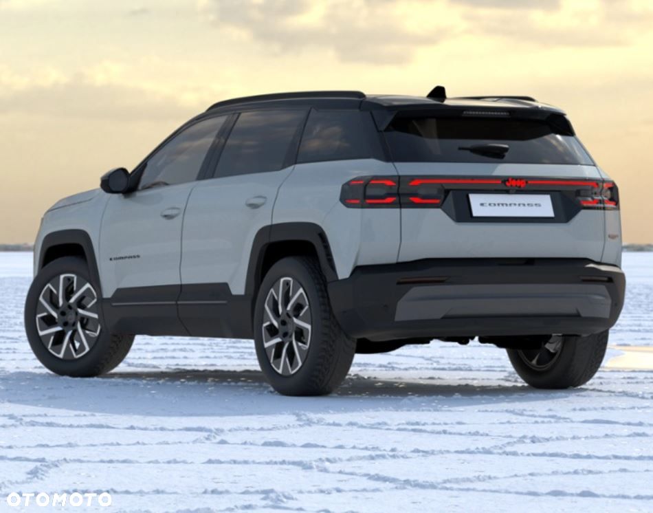 Jeep Compass 1.2 T3 mHEV Summit FWD DCT - 4