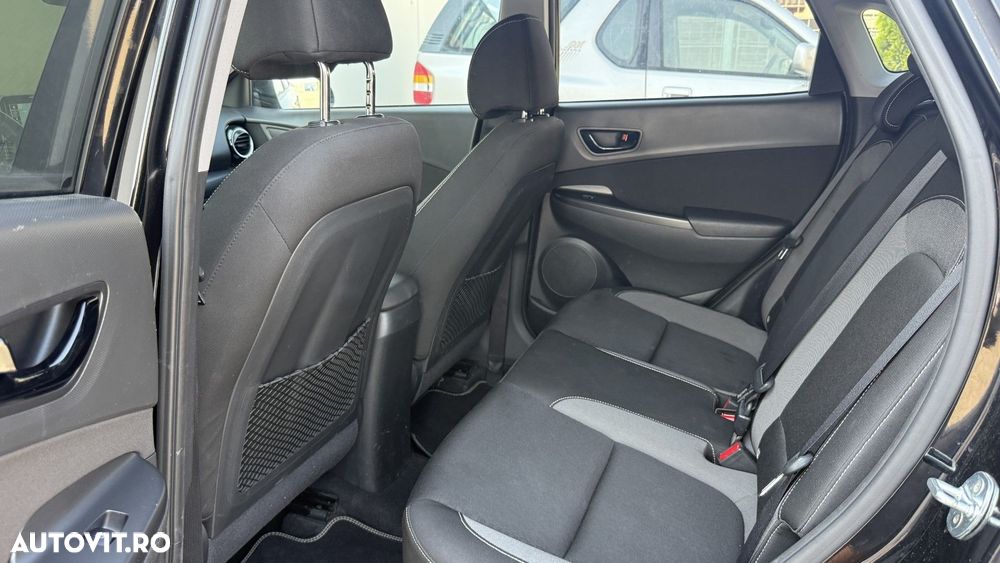Hyundai KONA - 9