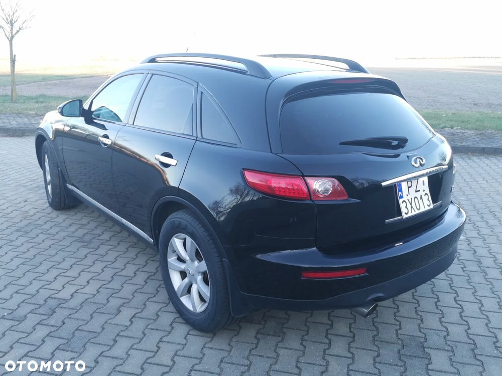 Infiniti FX - 10
