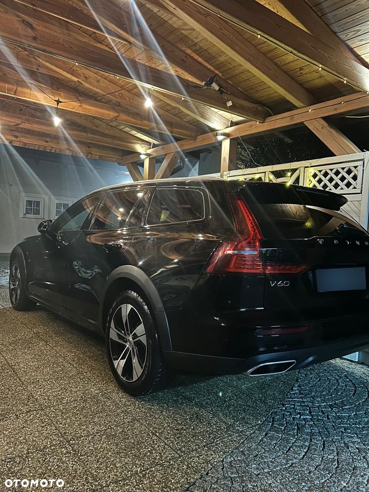 Volvo V60 Cross Country B4 D AWD - 2