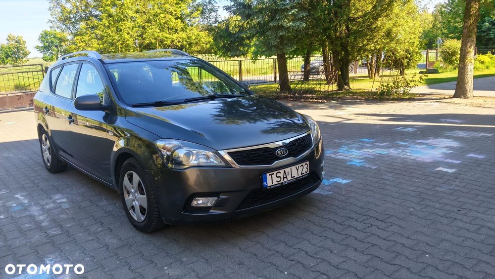 Kia Ceed 1.6 Crdi Comfort - 1