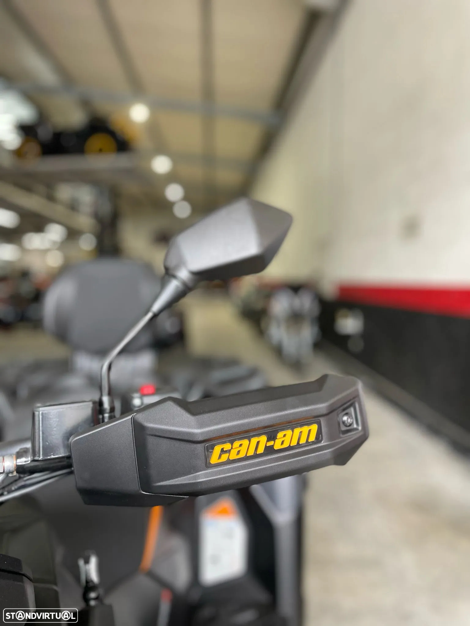 Can-Am Outlander Max 1000 XT-P (NOVA) - 22