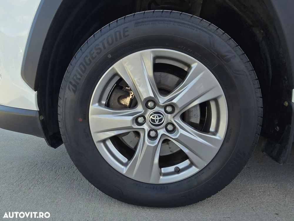 Toyota RAV4 - 7