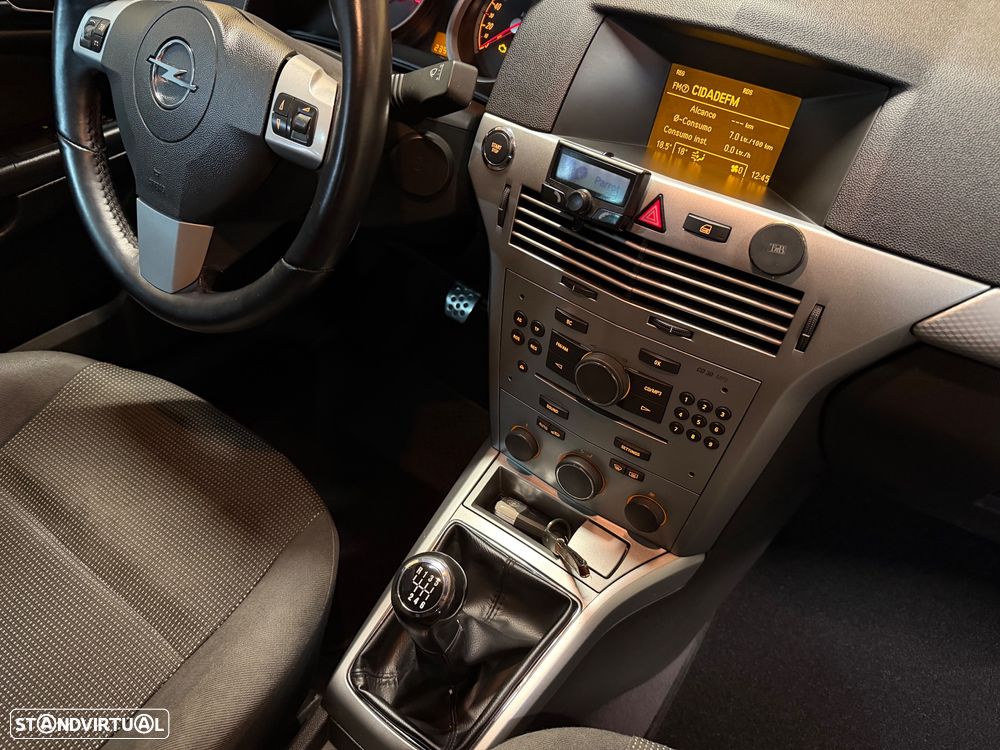 Opel Astra 1.3 Cdti GTC IVA Dedutivel - 20