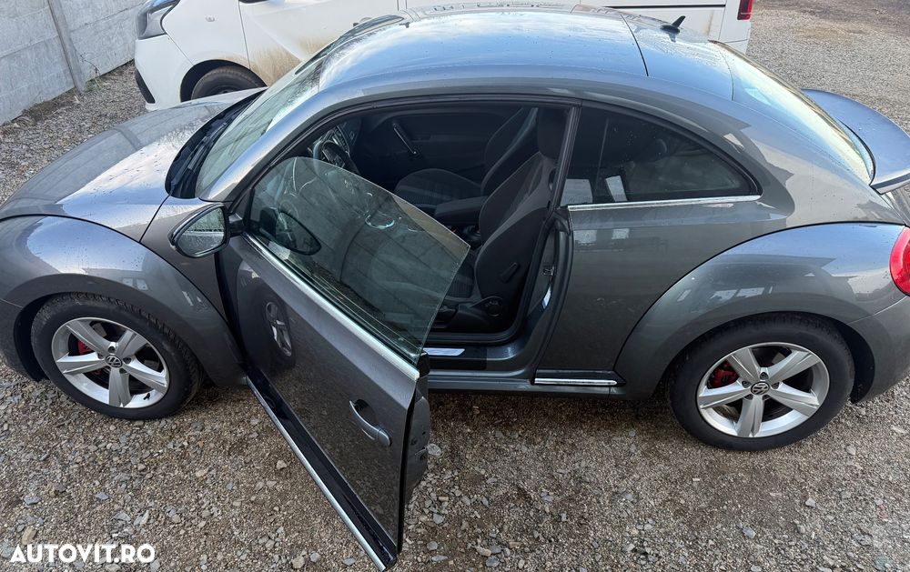 Volkswagen Beetle 2.0 TSI DSG Exclusive Sport - 4