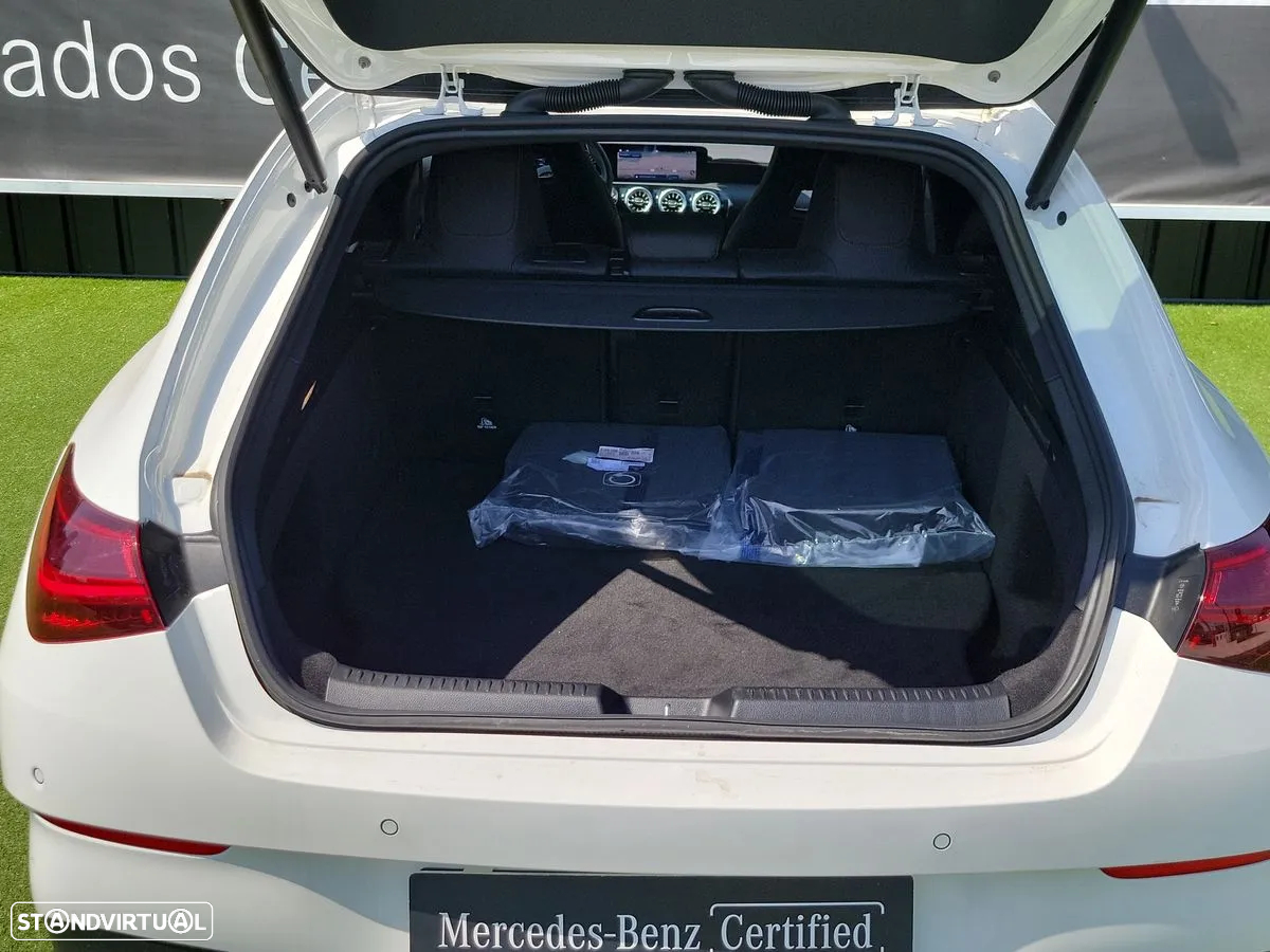 Mercedes-Benz CLA 250 e Shooting Brake AMG Line - 10