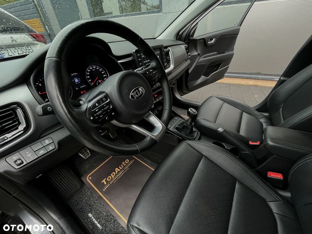 Kia Stonic 1.6 CRDi L - 19