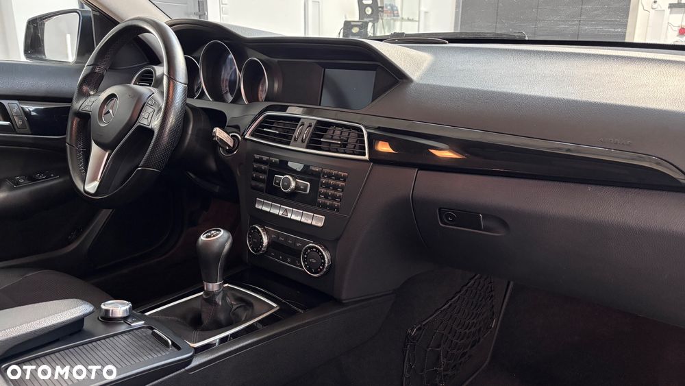 Mercedes-Benz Klasa C 220 CDI BlueEff - 10