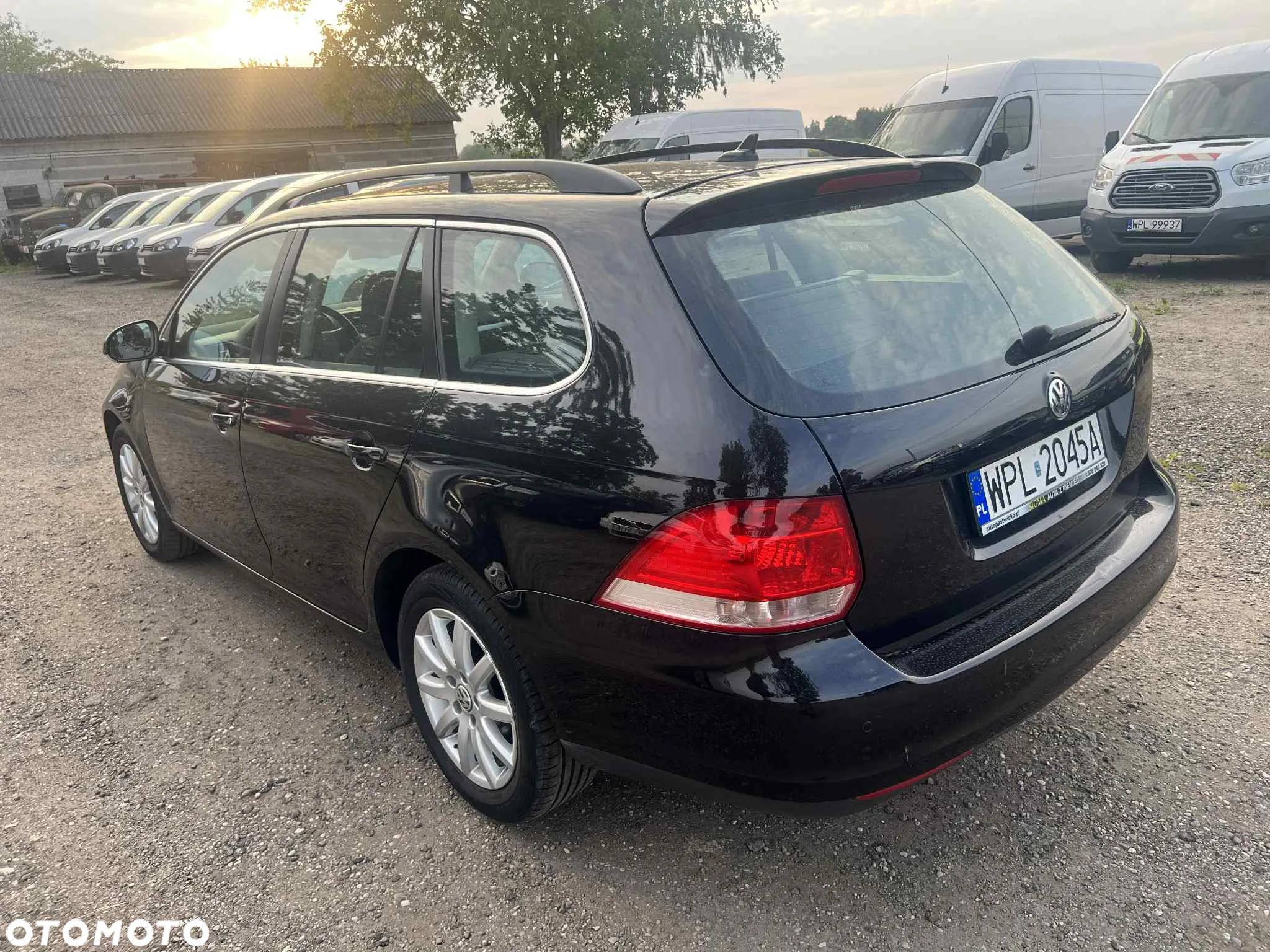 Volkswagen Golf - 2