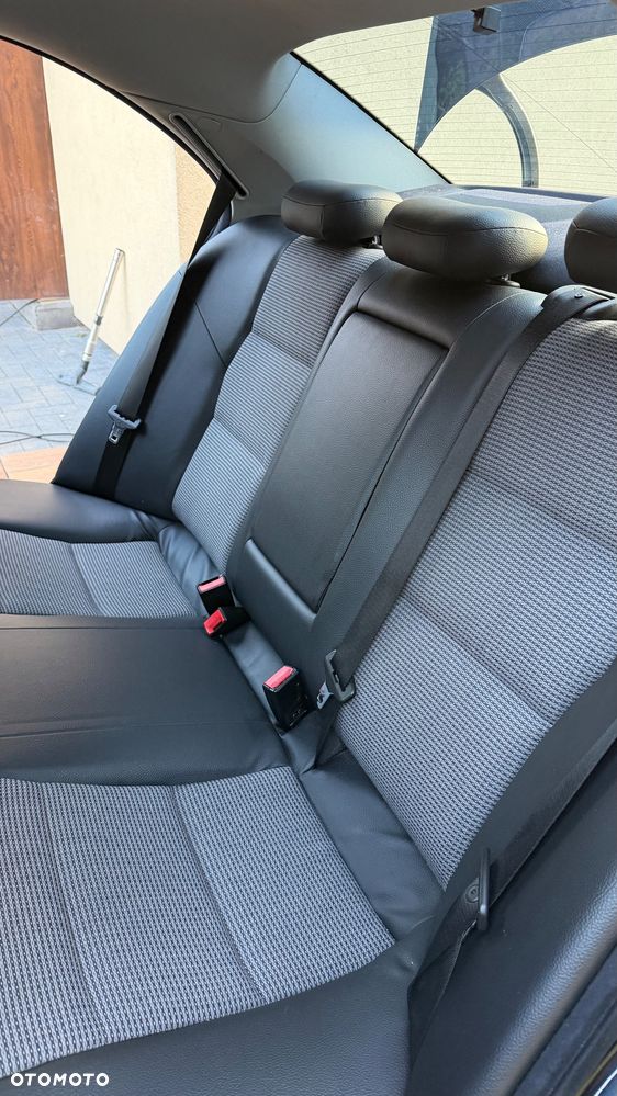 Mercedes-Benz Klasa C 180 T Kompressor Avantgarde Starline - 14