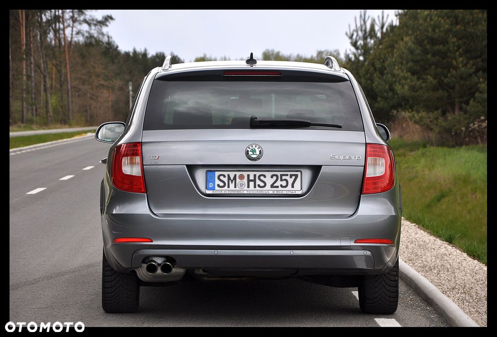 Skoda Superb 2.0 TDI Exclusive - 10