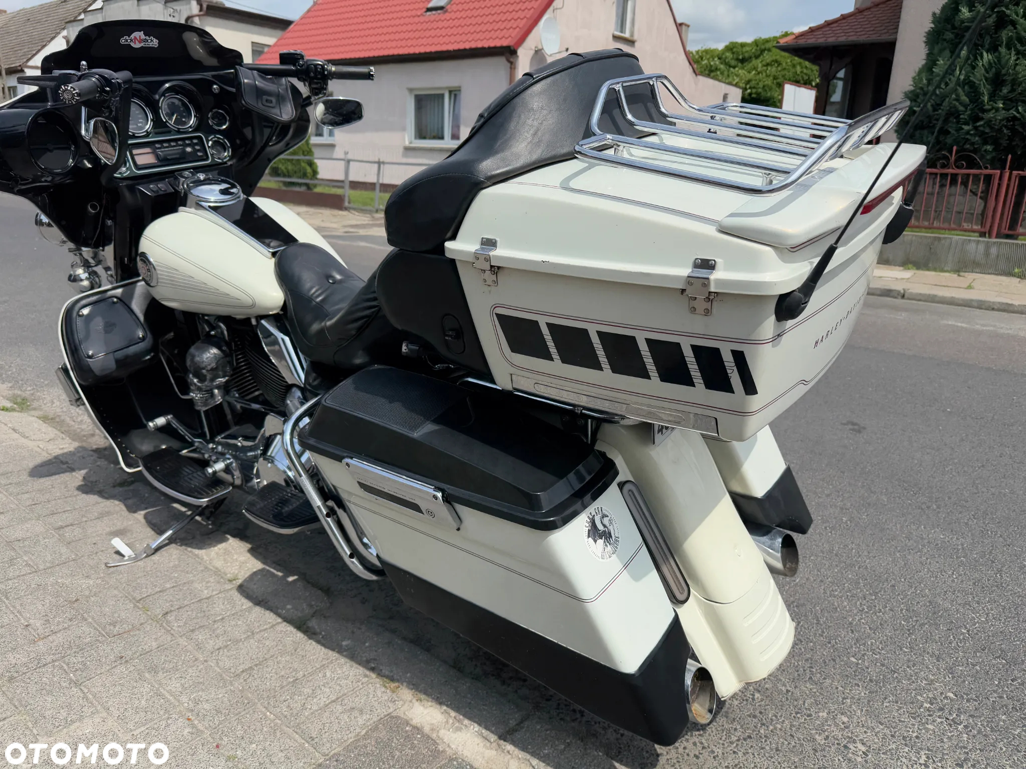 Harley-Davidson FLH Electra Glide - 21