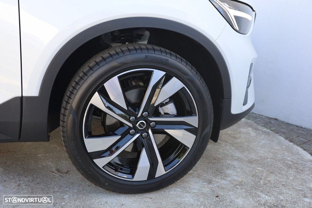 Volvo XC 40 2.0 B3 Plus Dark - 6