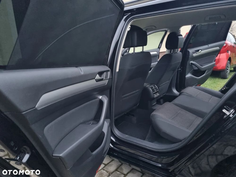Volkswagen Passat 1.5 TSI EVO Business - 27