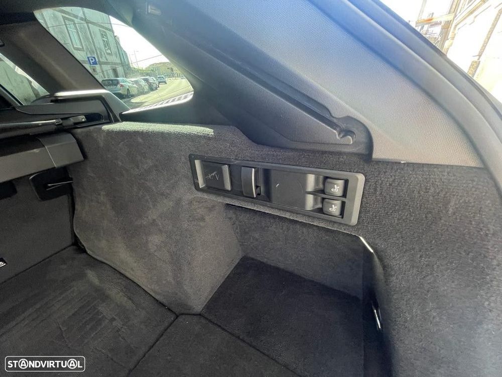BMW 330 e Pack M Auto - 42