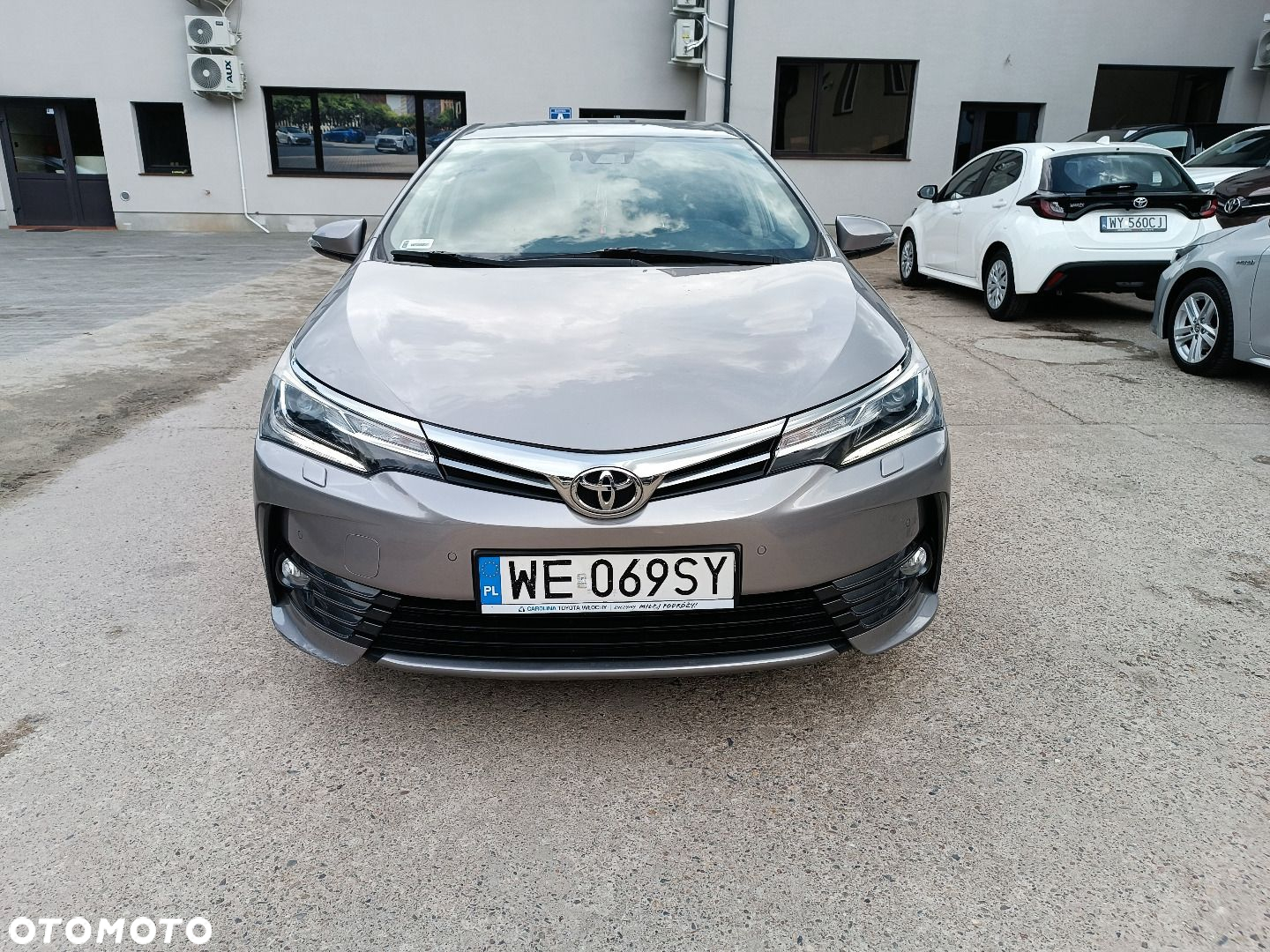 Toyota Corolla - 4