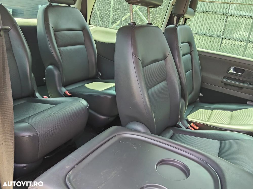 Volkswagen Sharan 2.0 TDI DPF Highline - 11