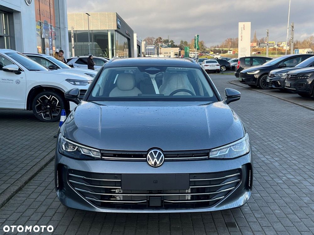 Volkswagen Passat - 2