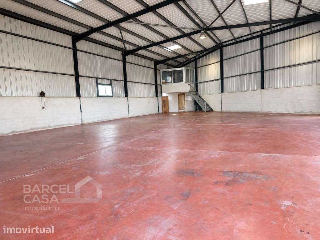 Armazém com 320 m² em lote de 1350 m² em Barcelos para arrendar. - Grande imagem: 5/12