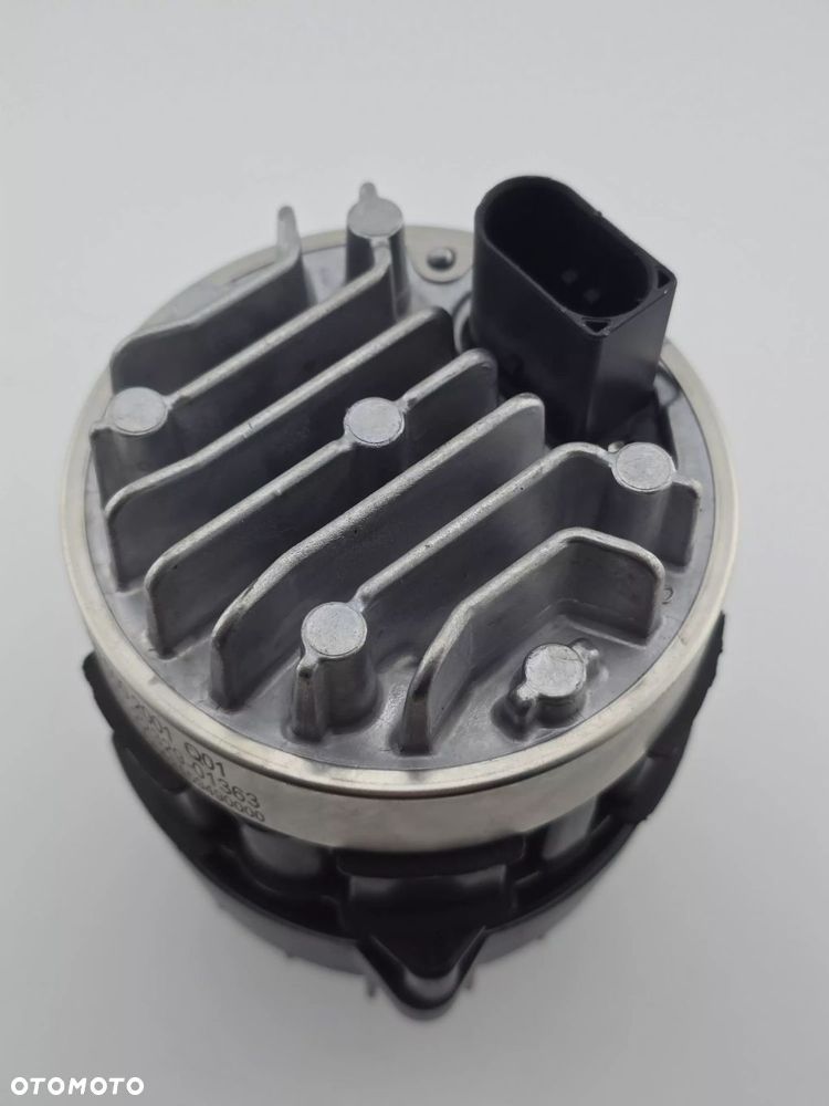 NOWA ORYGINALNA POMPKA POMPA WODY MERCEDES W206 A0005002001 - 6