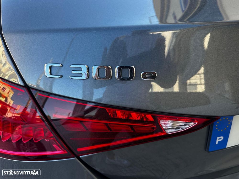 Mercedes-Benz C 300 e AMG Line - 18