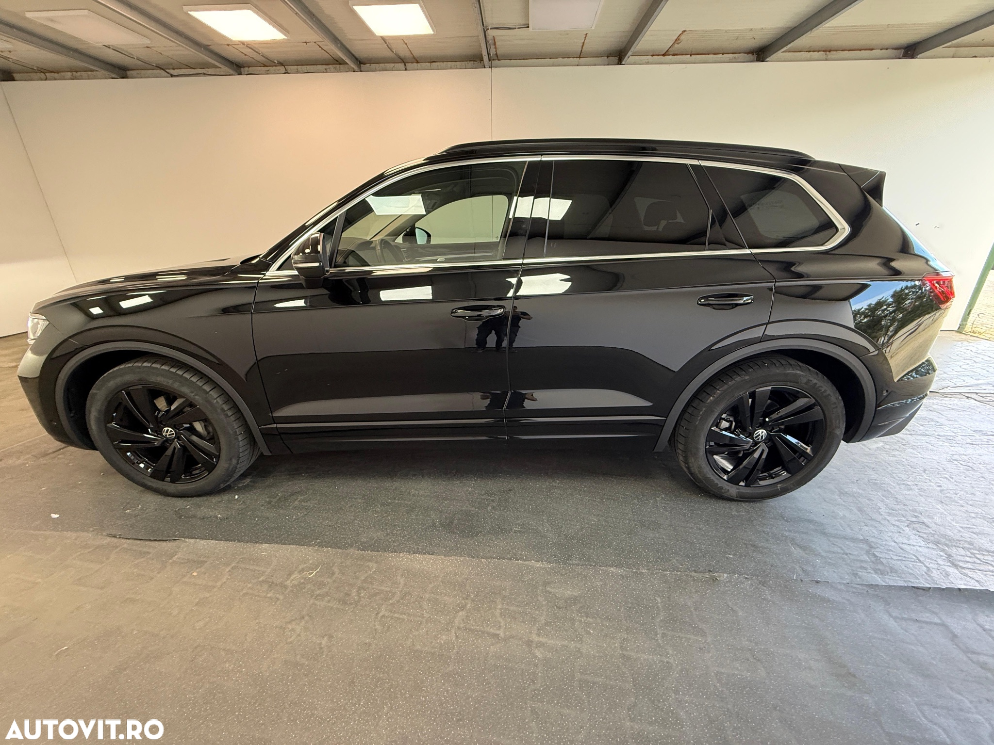 Volkswagen Touareg V6 TDI 4MOTION Elegance - 27