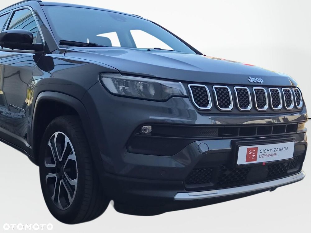 Jeep Compass - 35