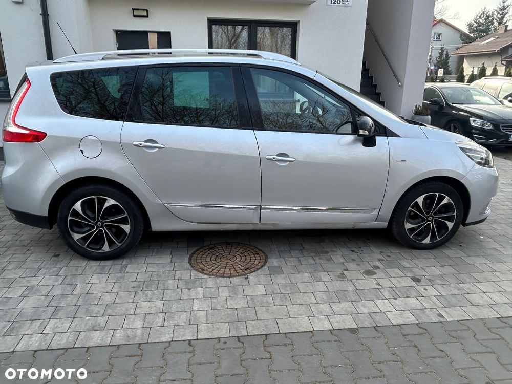 Renault Scenic ENERGY TCe 130 BOSE EDITION - 11
