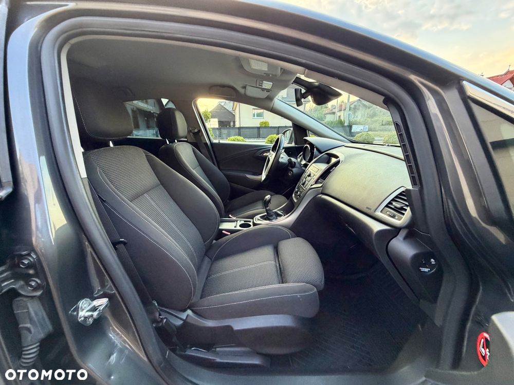 Opel Astra 1.4 Turbo Cosmo - 35