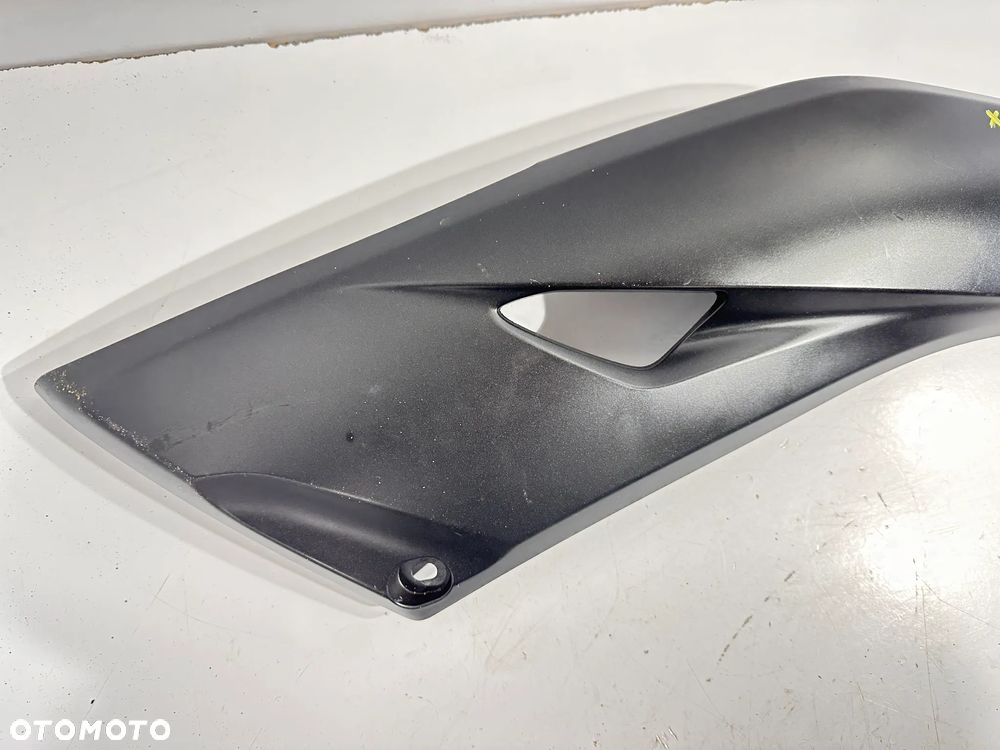 Listwa boczek P  Yamaha XMAX 125 X-Max 17-21r - 2
