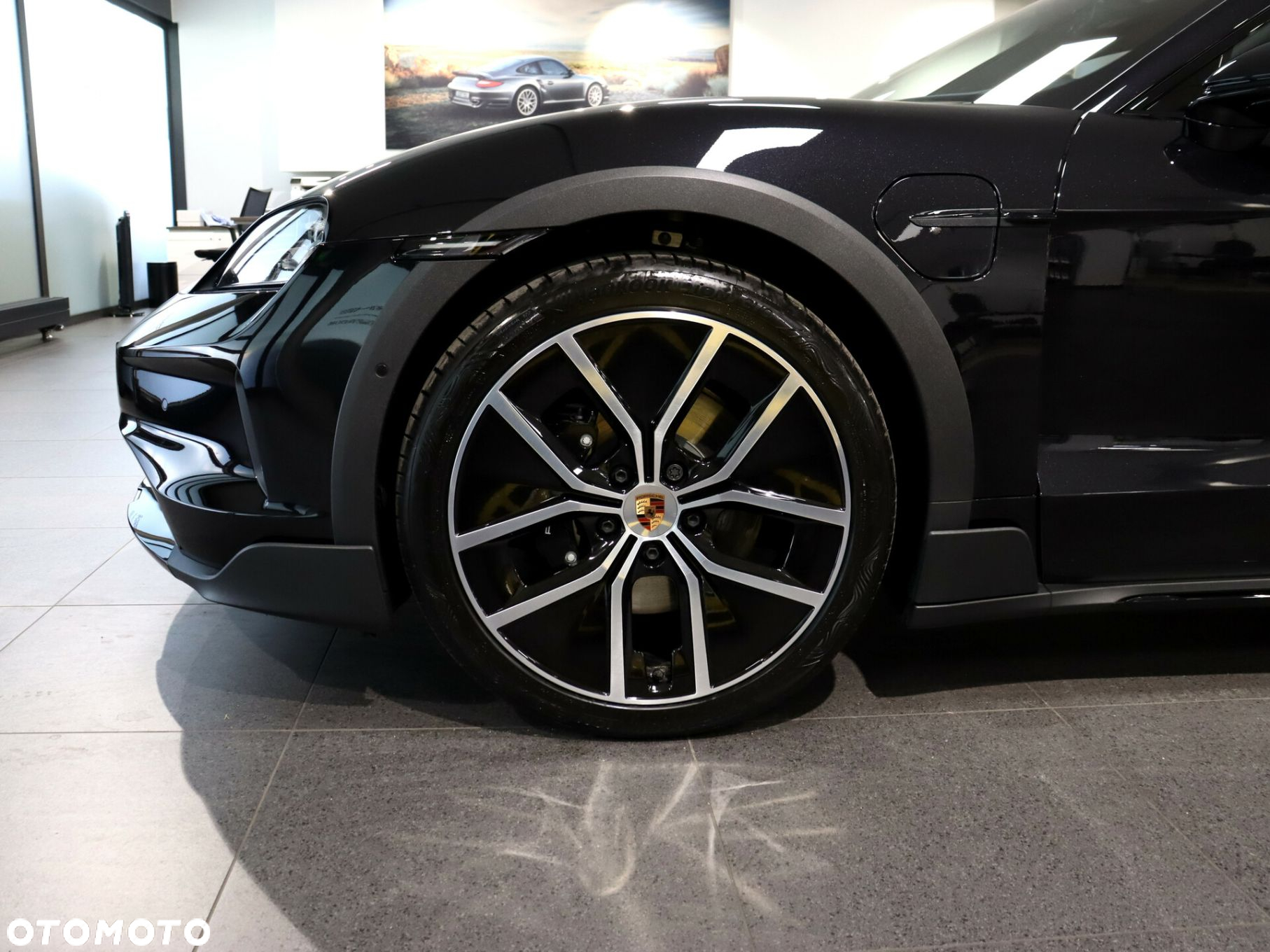 Porsche Taycan - 10