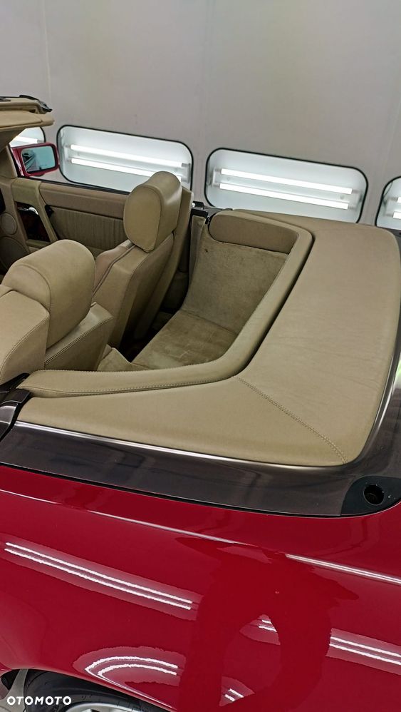 Mercedes-Benz SL - 25