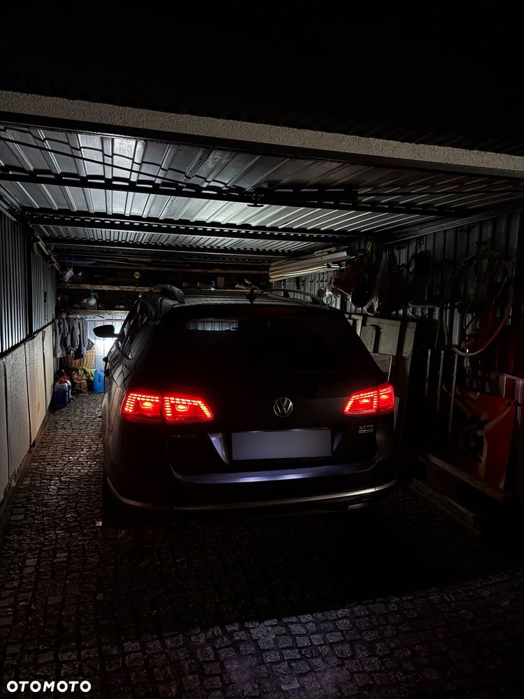 Volkswagen Passat 2.0 TDI Comfortline - 22