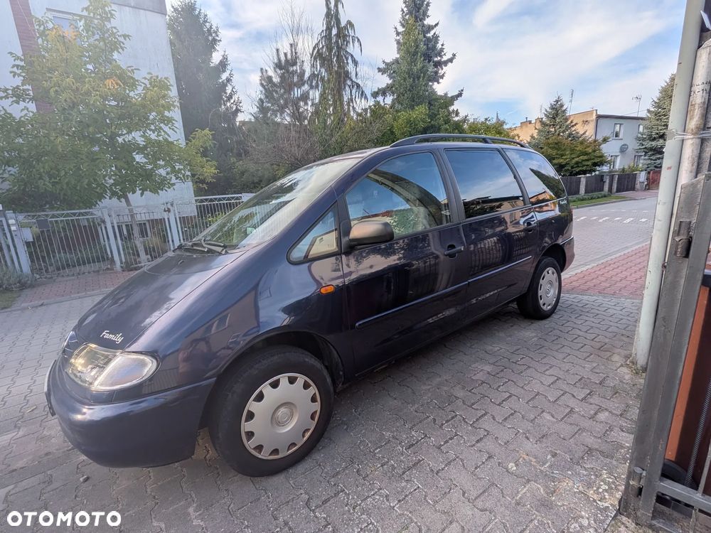 Volkswagen Sharan 1.9 TDI Basis - 4