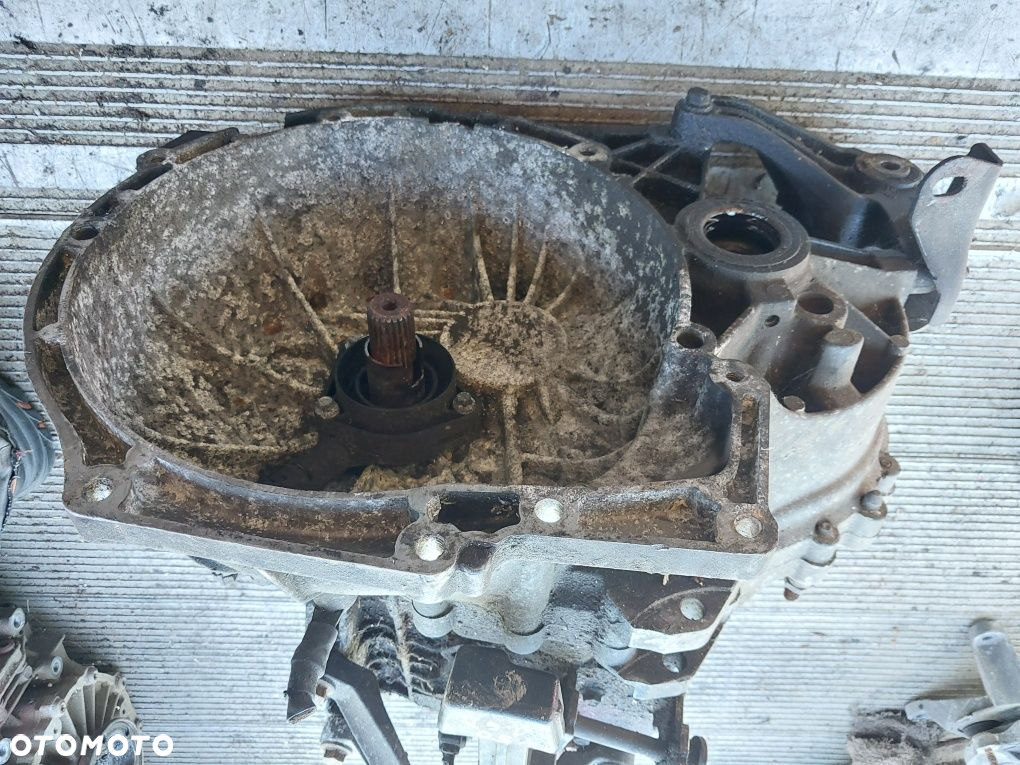 Skrzynia biegów manualna volvo s40 v50 c30 1.6 d - 2
