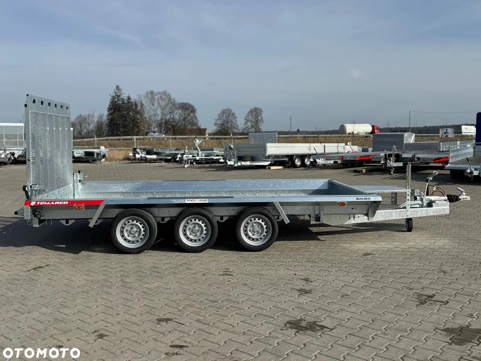 TEMARED Przyczepa koparkowa budowlanka 400x180cm DMC3500kg 3-osiowa z trapem - 11