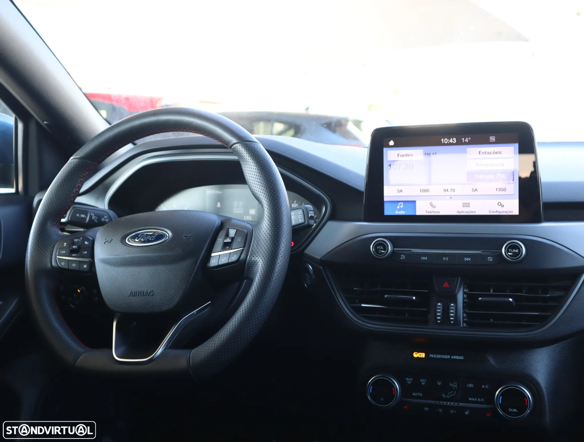 Ford Focus 1.0 EcoBoost MHEV ST-Line - 26