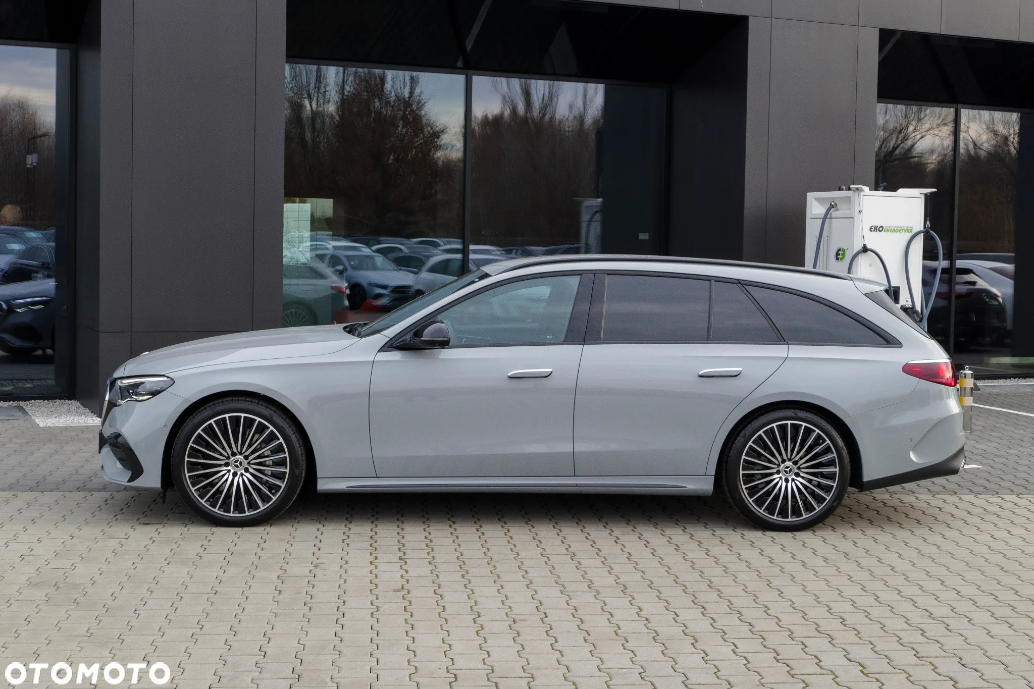Mercedes-Benz Klasa E 220 d 4-Matic - 8