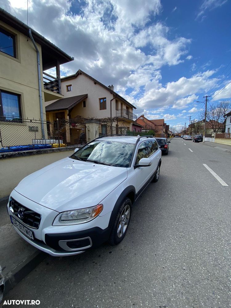 Volvo XC 70 D5 AWD Geartronic Momentum - 21