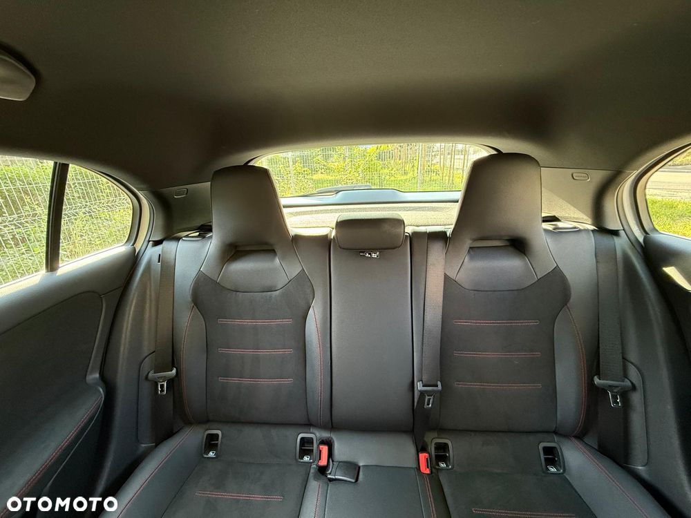 Mercedes-Benz Klasa A 200 AMG Line 7G-DCT - 11