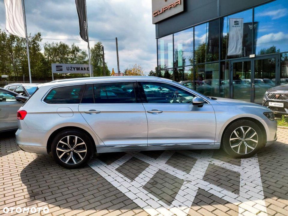 Volkswagen Passat - 5