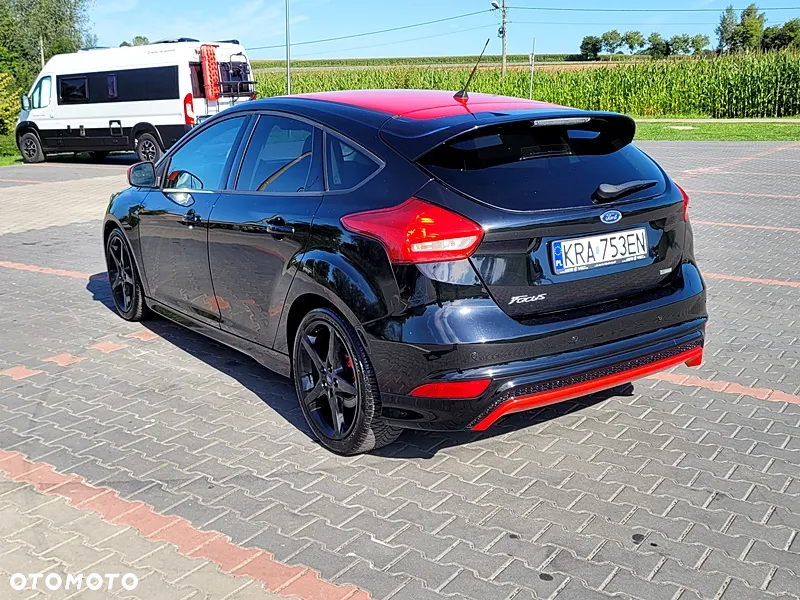 Ford Focus 1.0 EcoBoost ST-Line Style - 6