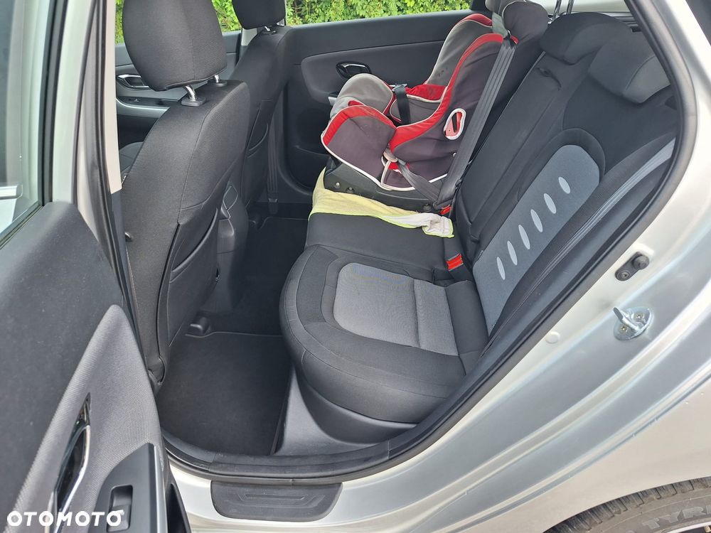 Kia Ceed 1.6 GDI L DCT - 20