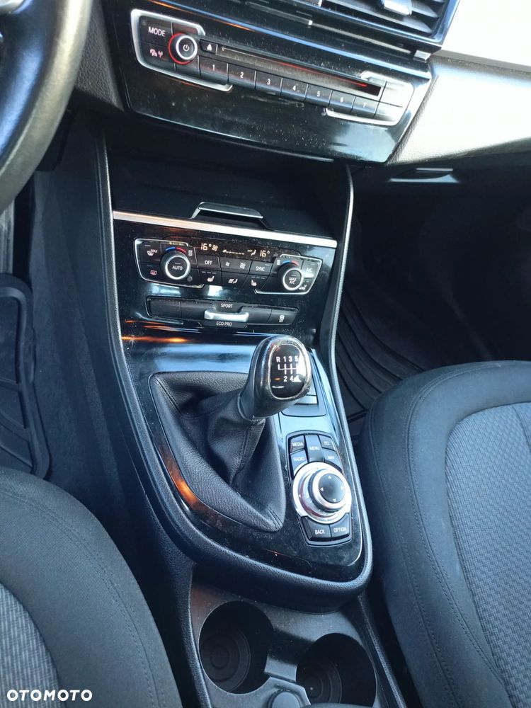 BMW Seria 2 218i Advantage - 7