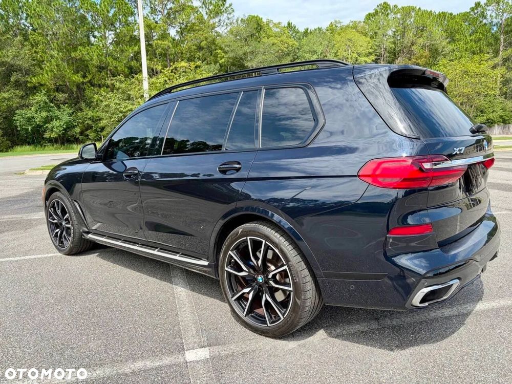 BMW X7 - 12