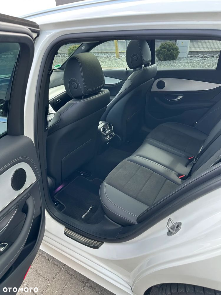 Mercedes-Benz Klasa E 300 d 4Matic T 9G-TRONIC AMG Line - 14