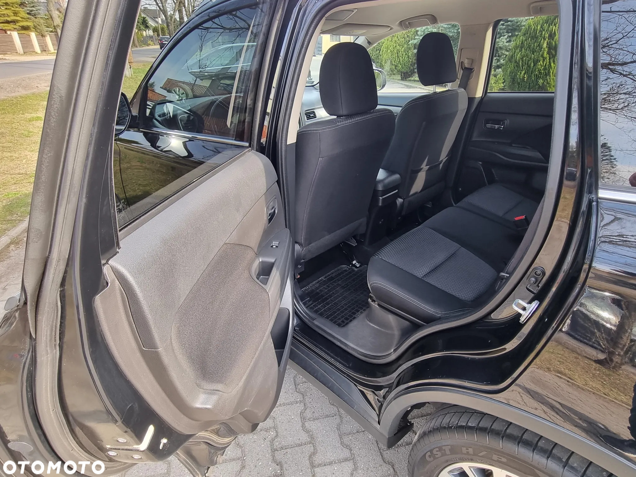 Mitsubishi Outlander 2.2 DID Intense + 4WD - 22