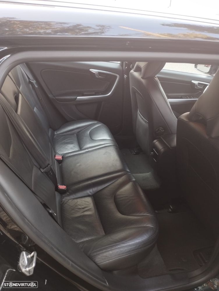Volvo V60 - 20