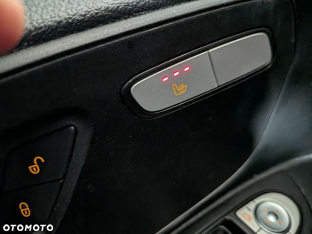 Mercedes-Benz Vito - 16