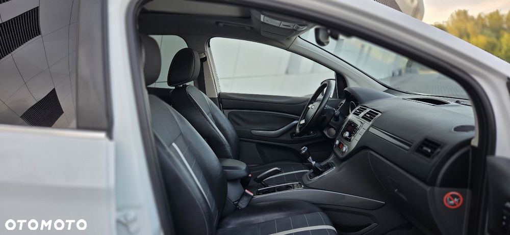 Ford Kuga 2.0 TDCi 4x4 Titanium - 20